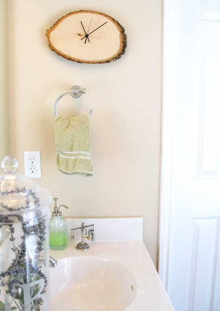 Bathroom Driftwood Clock eclettico-stanza-da-bagno