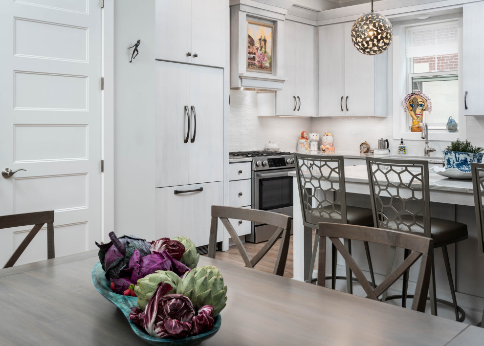 Inspiration for a transitional kitchen remodel in Cincinnati