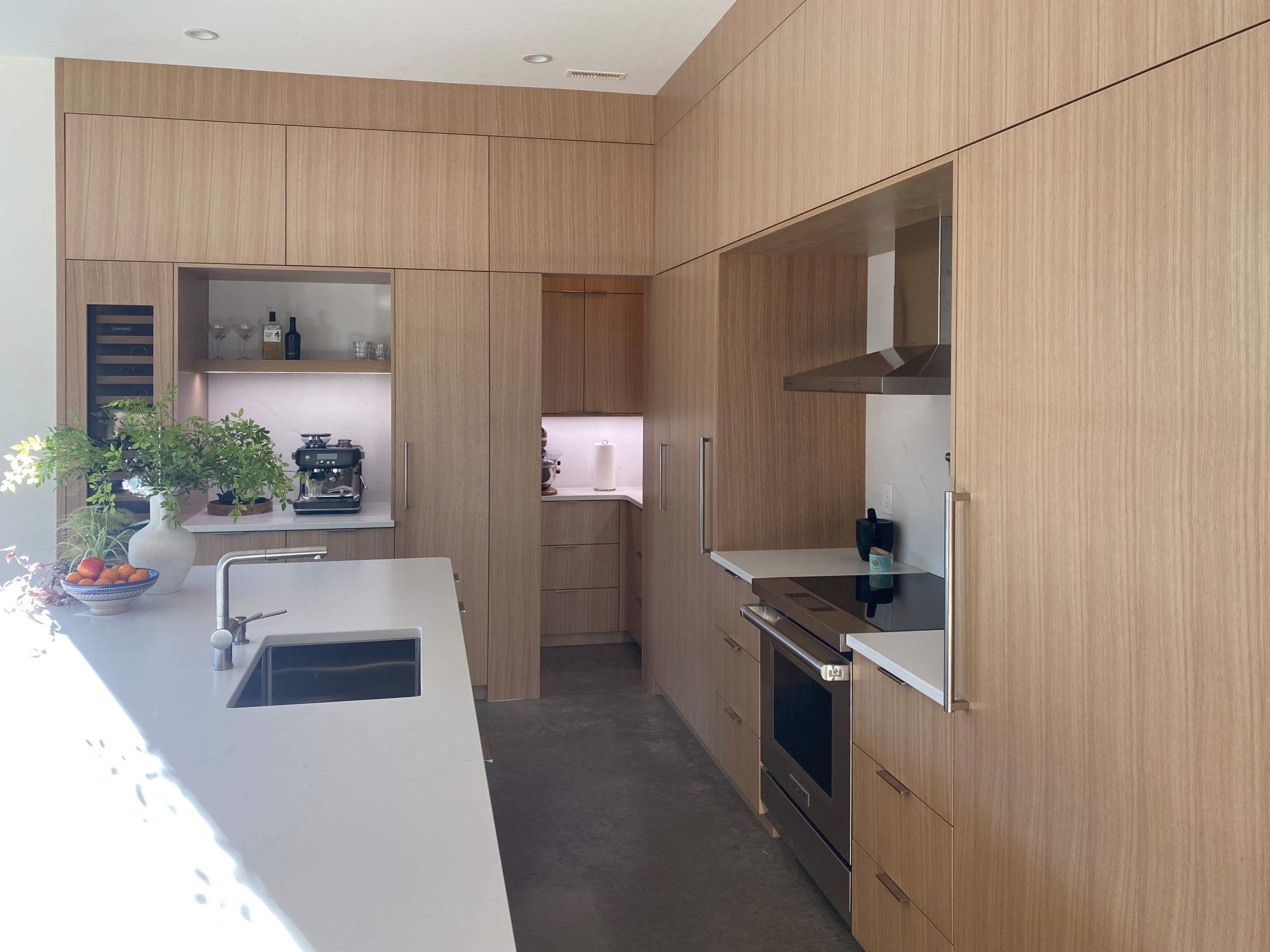 Modern White Oak Kitchen