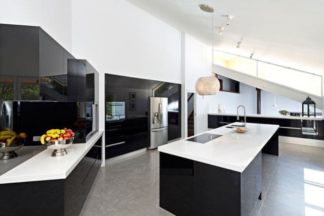 Design ideas for a contemporary kitchen in Melbourne.