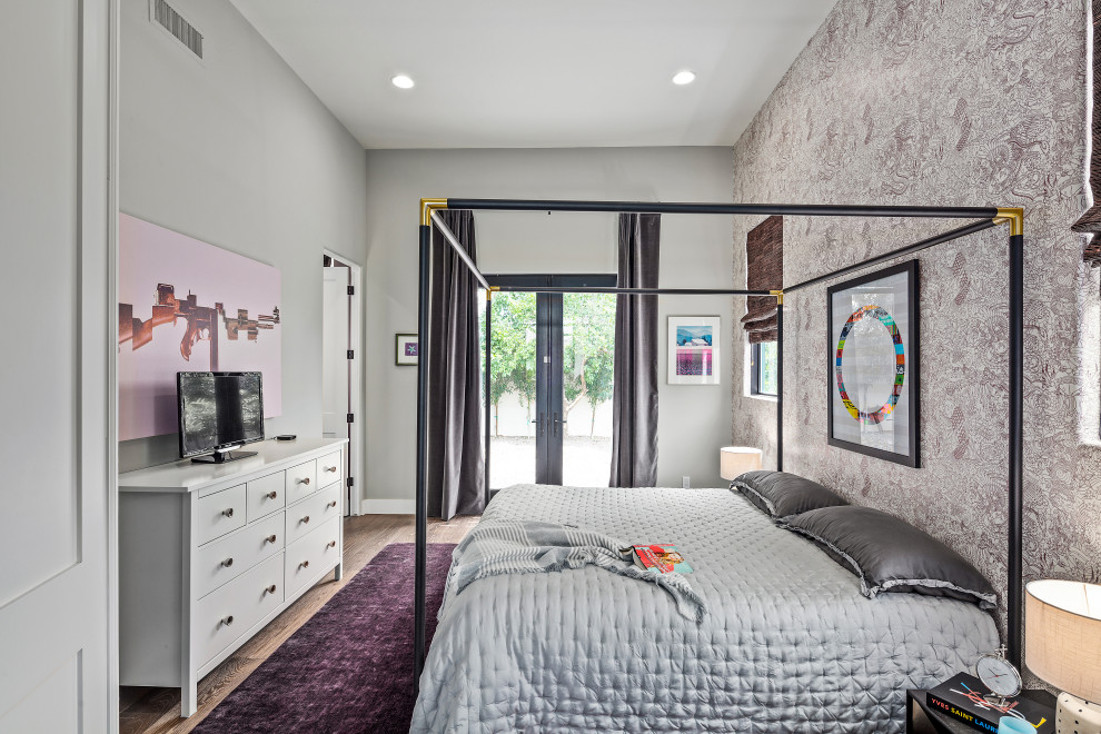 Inspiration for a transitional home design remodel in Phoenix
