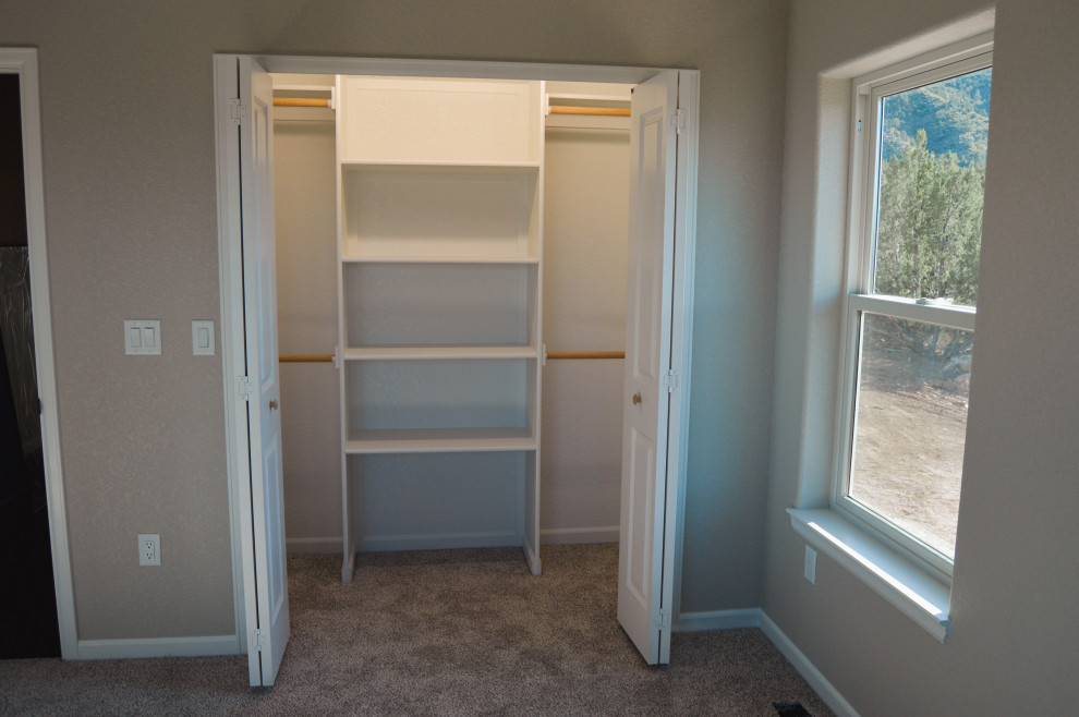 Eagles View - Bedroom Closet