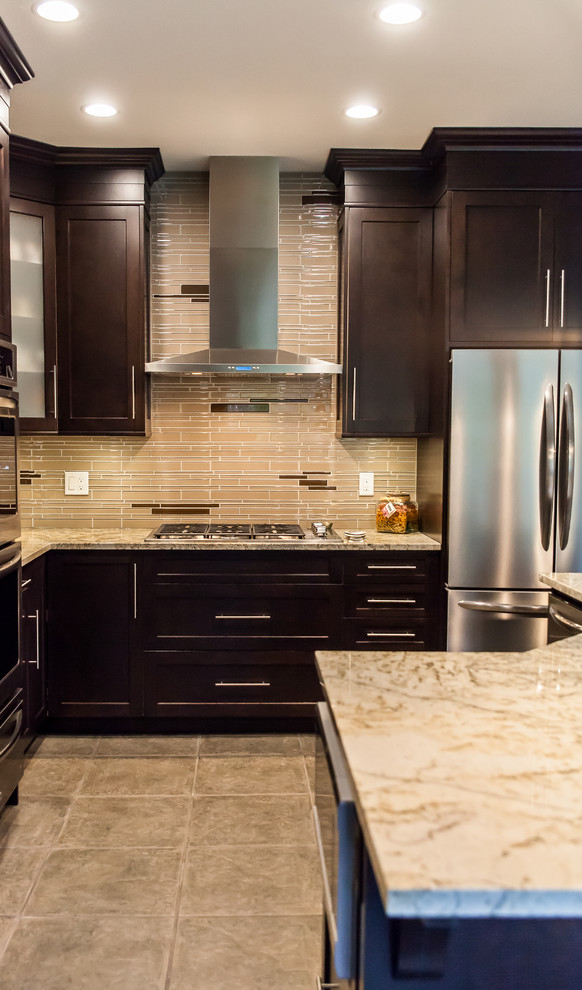 Inspiration for a transitional kitchen remodel in Vancouver