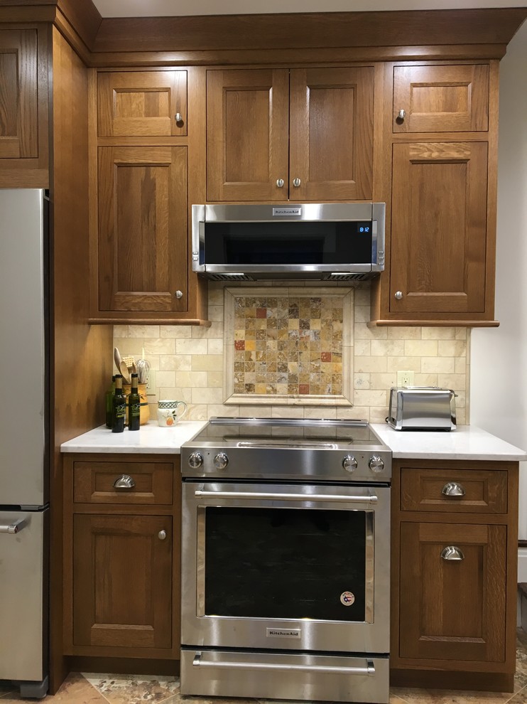 Inspiration for a craftsman home design remodel in Cincinnati