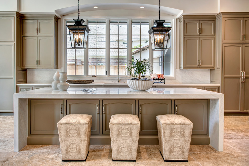 Kitchen - kitchen idea in Houston