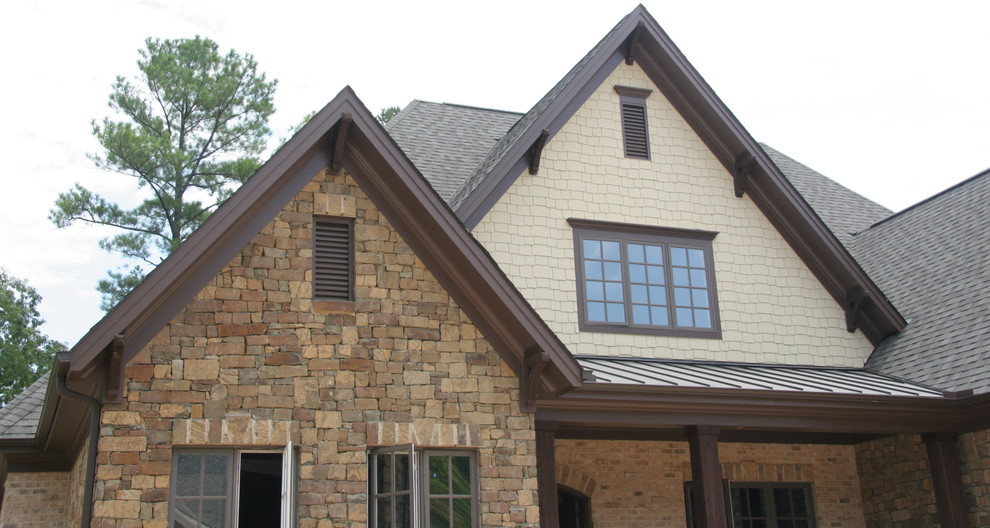 Inspiration for a rustic home design remodel in Raleigh