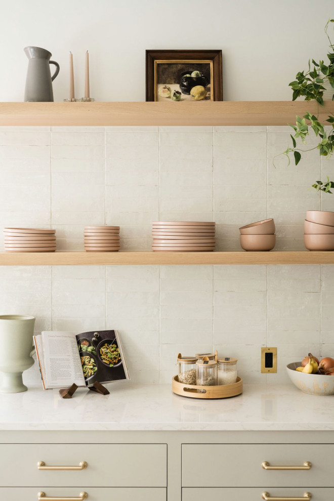 Inspiration for a transitional home design remodel in Austin