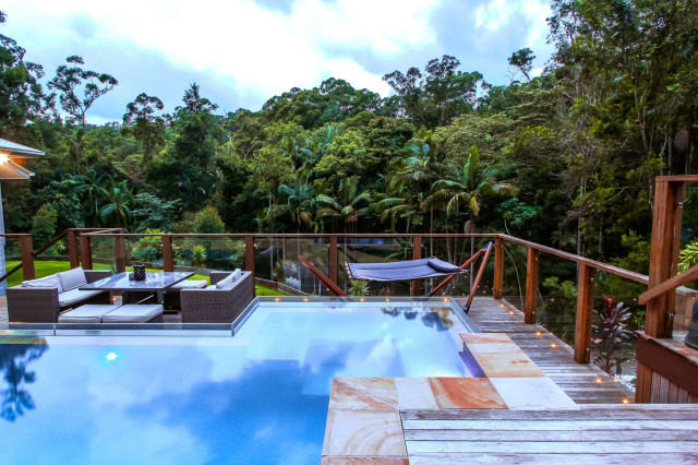 Private Retreat moderne-pool