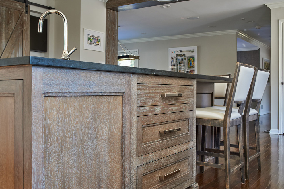 Transitional home design photo in New York