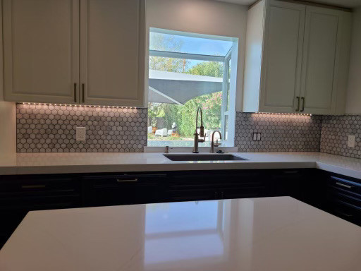Example of an arts and crafts kitchen design in Phoenix