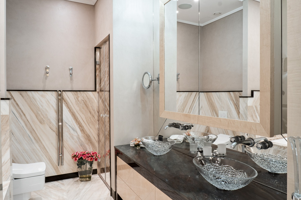 Дом на набережной