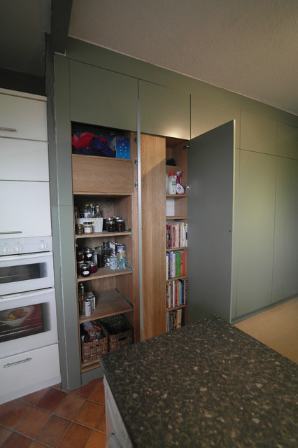 Kitchen Pantry Wall clasico-cocina