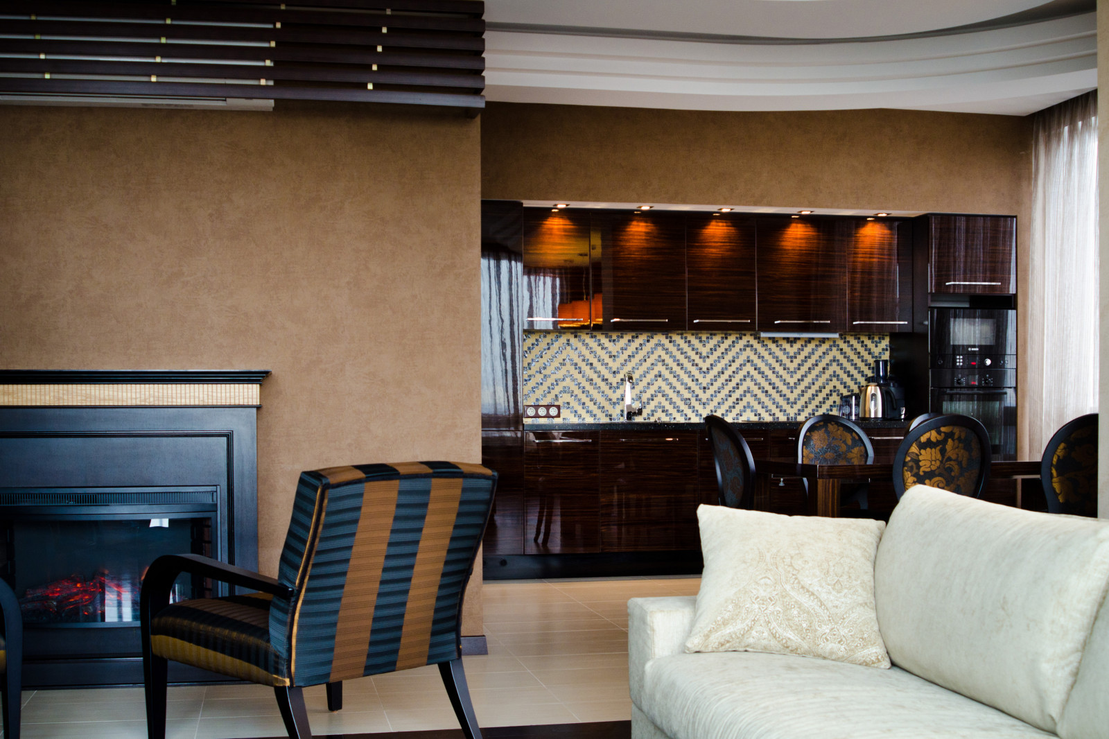 Вид на Рим из московской квартиры. В соавторстве с Анас