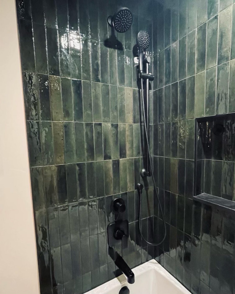 Meadowridge Hall Bathroom