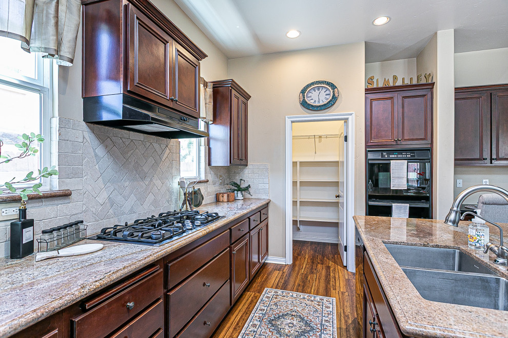 552 Palomar Circle Lompoc, CA 93436 | Staging