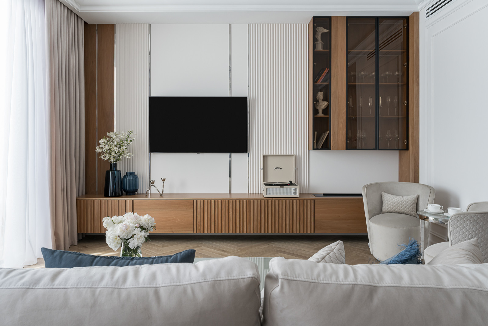 Реализация мебели в ЖК «Английский квартал»