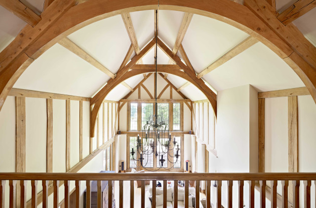 An oak frame country home in Hertfordshire farmhouse-balcony