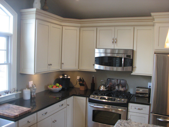 Oakdale Two Tone Kitchen transitional-kitchen