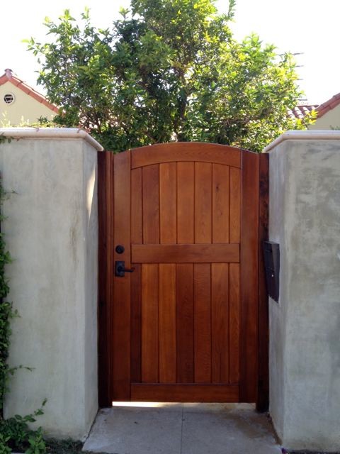 Signature Side Gate with Jambs, Leverset, Deadbolt - Traditional - Home ...