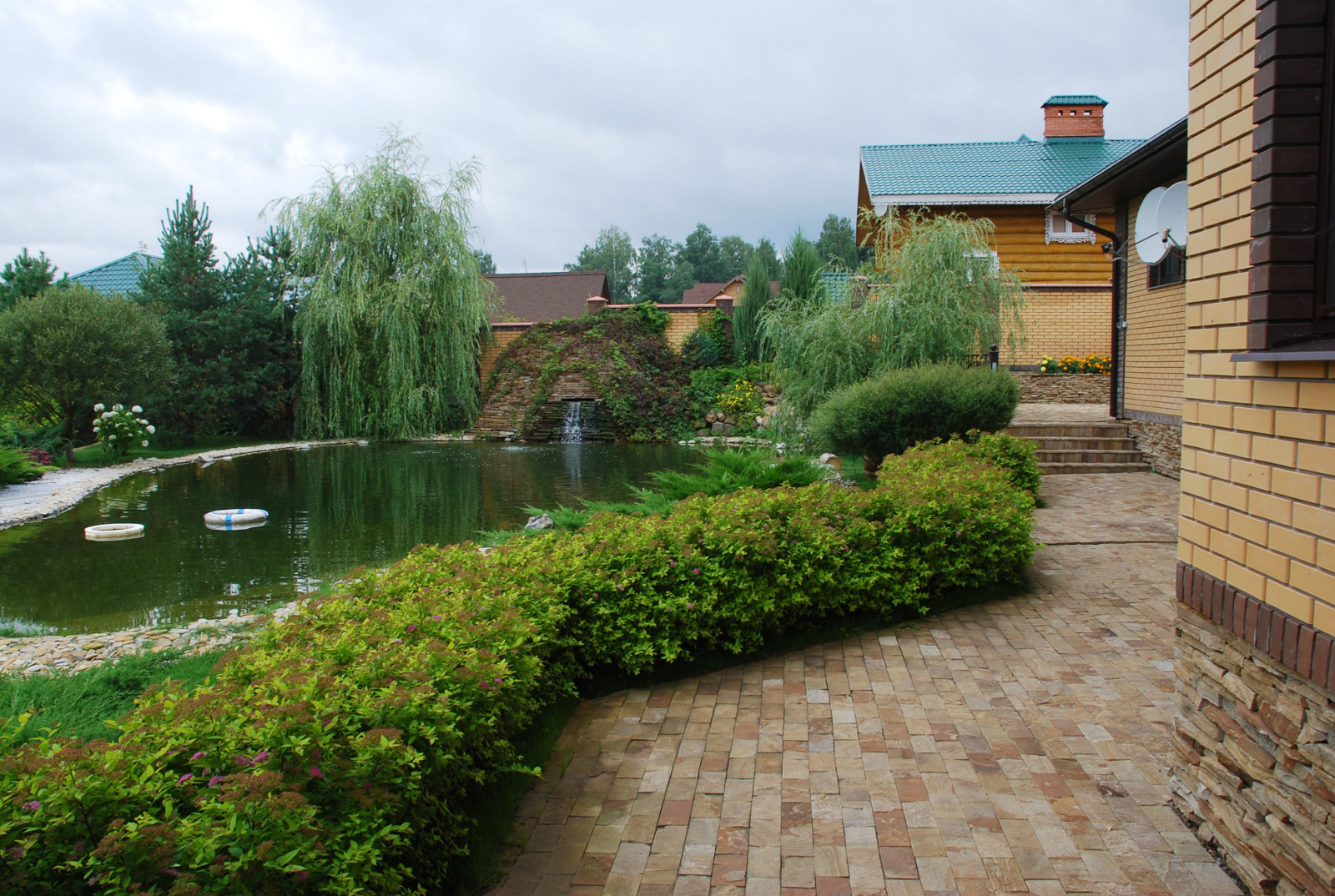 Сад на сложном рельефе