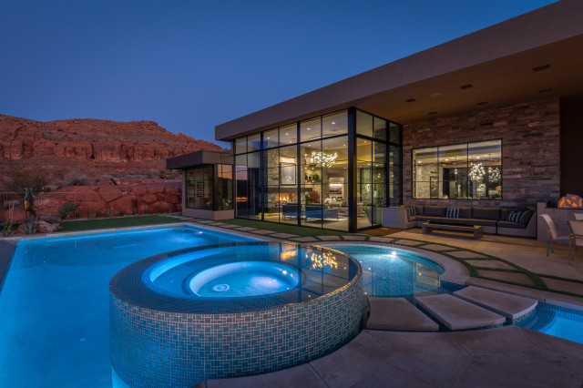 Deja View contemporary-pool