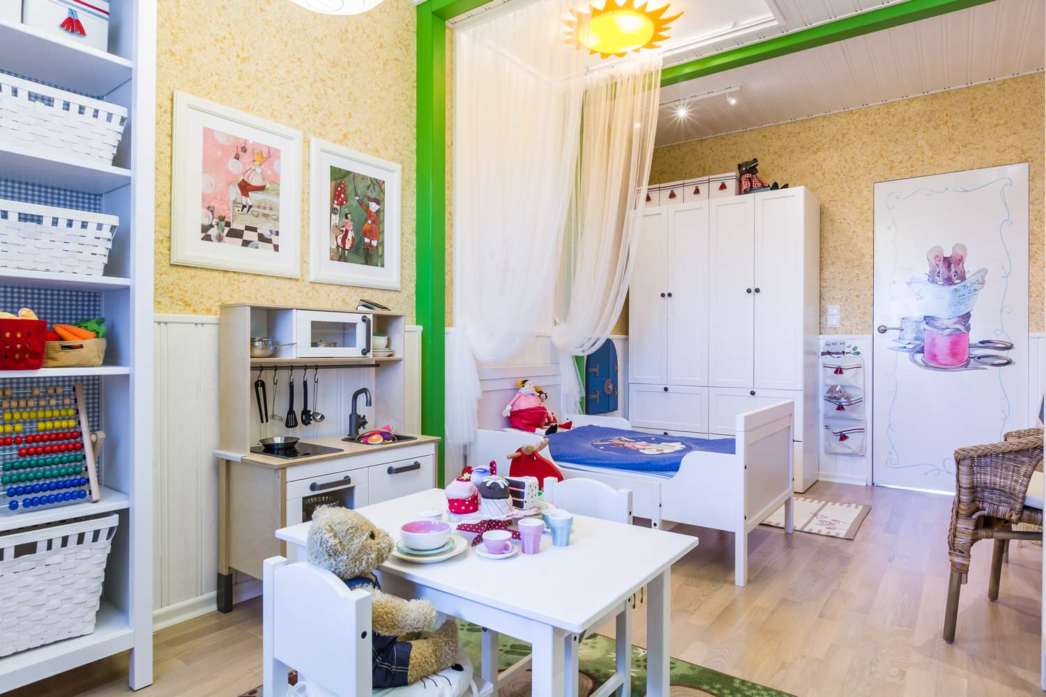 SILK PLASTER в программе "Школа ремонта", выпуск "Сказочное царство Евы-королев"