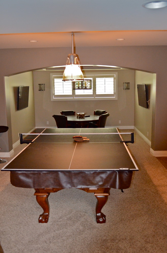 Home design - rustic home design idea in Omaha