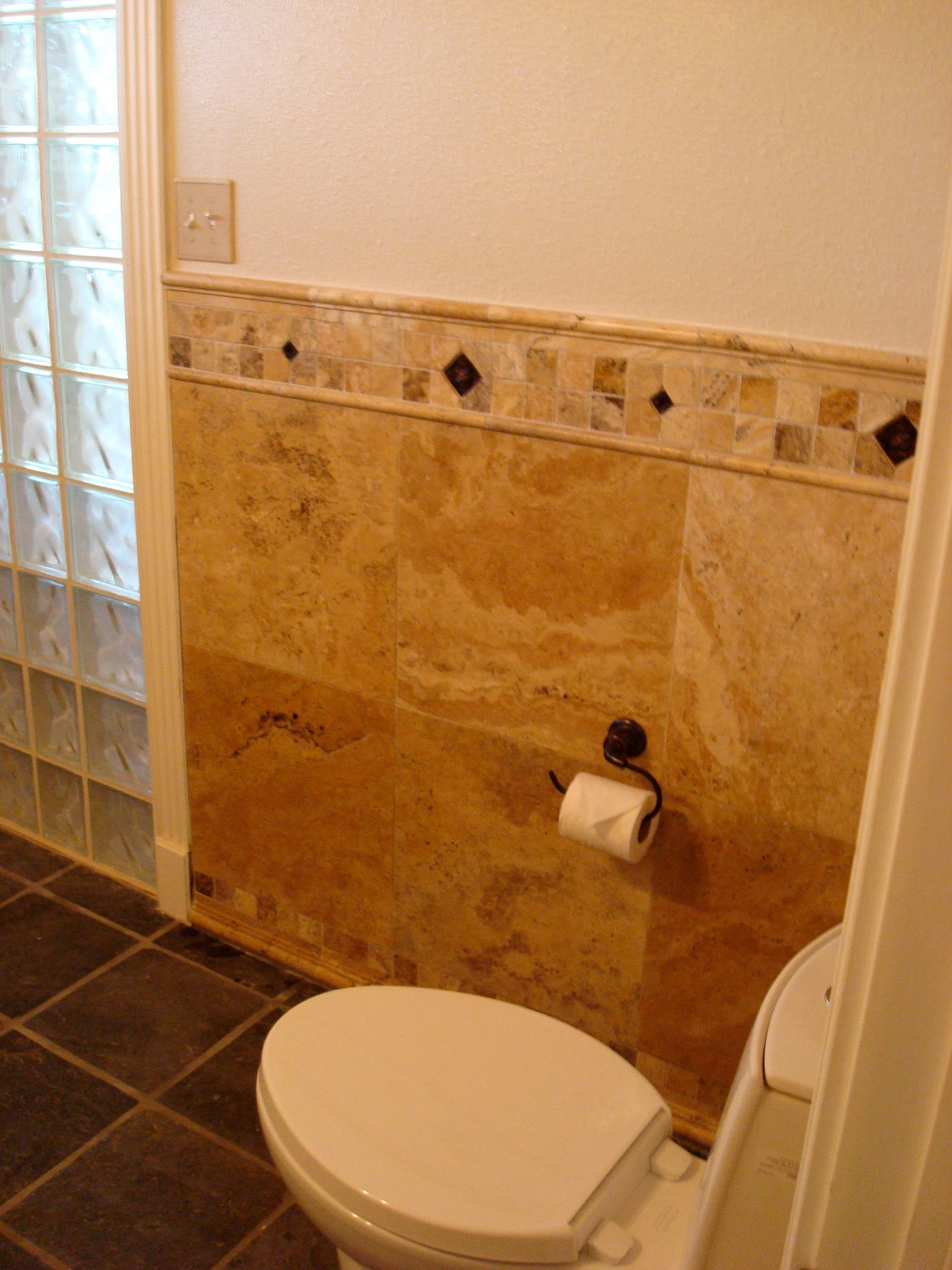 Tiimbercreek Court - 1/2 Bathroom Remodel