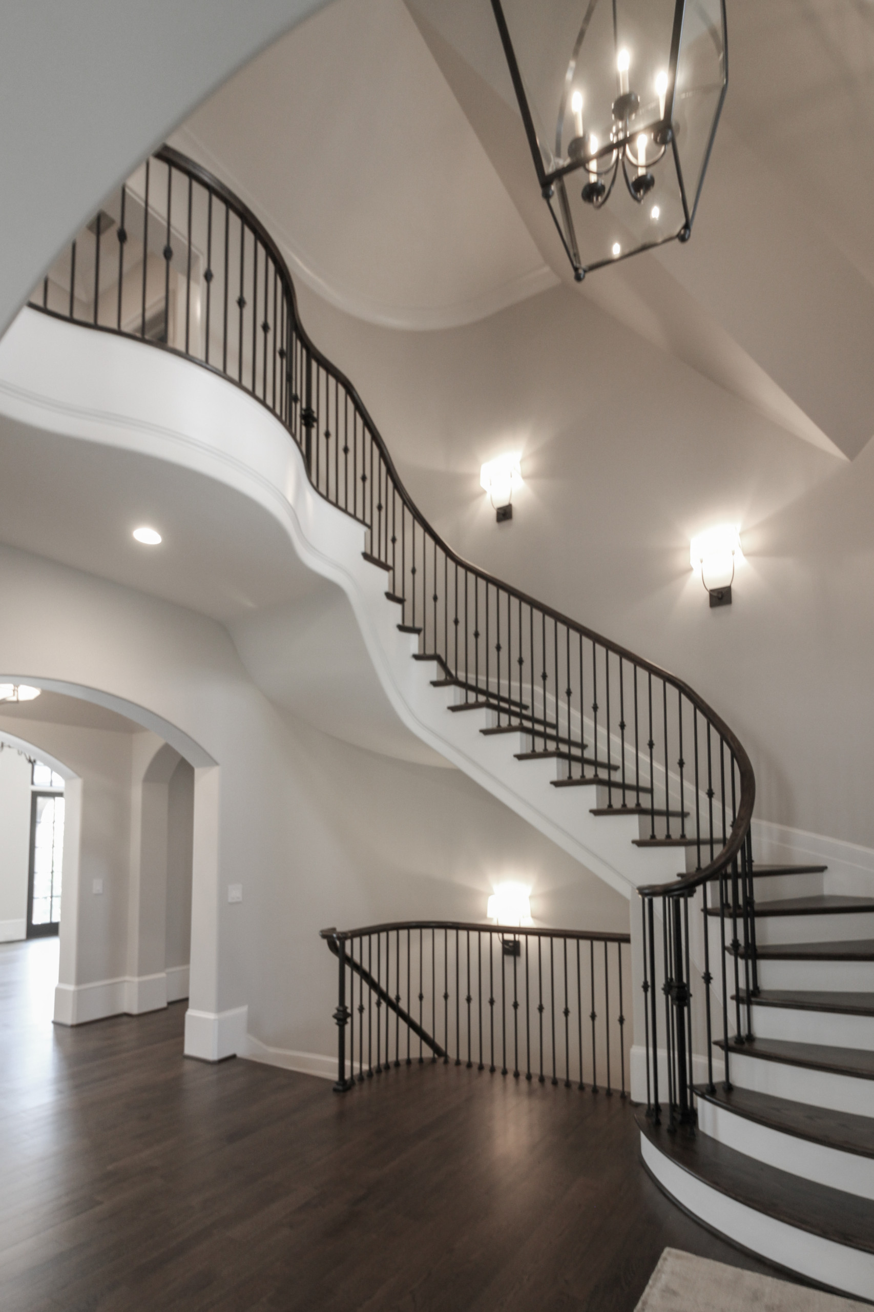 86_ Gorgeous Floating Curved Staircase, McLean VA 22066