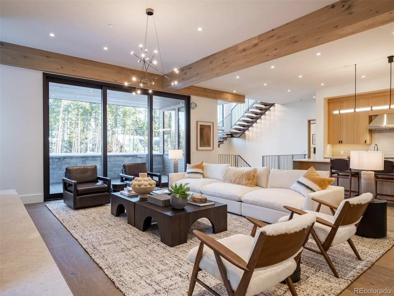 27 Boulder cir