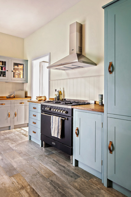 Vernacular House Kitchen Traditional Kitchen London By