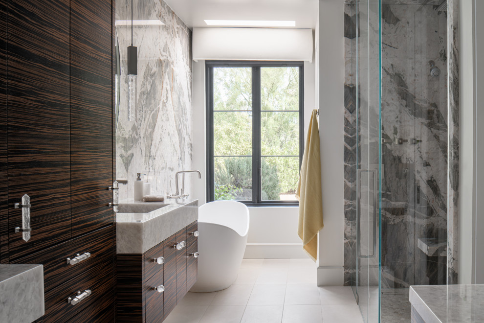 Example of a transitional bathroom design in Phoenix