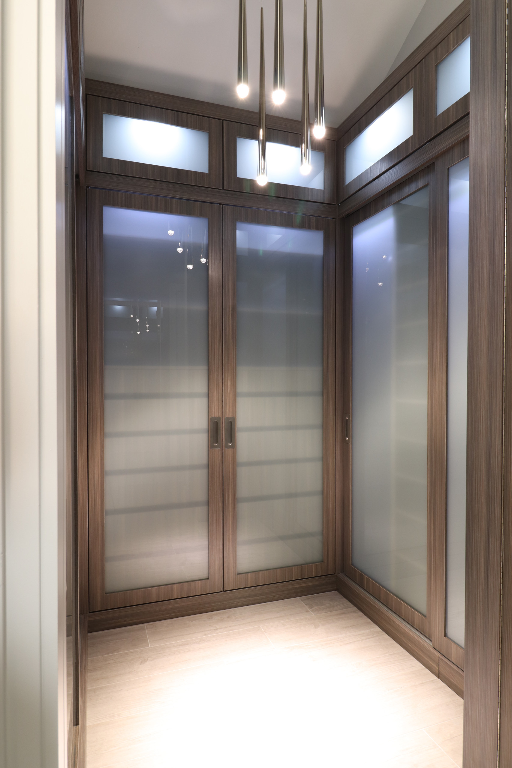 Polo Club Contemporary 2-Story Home Remodel