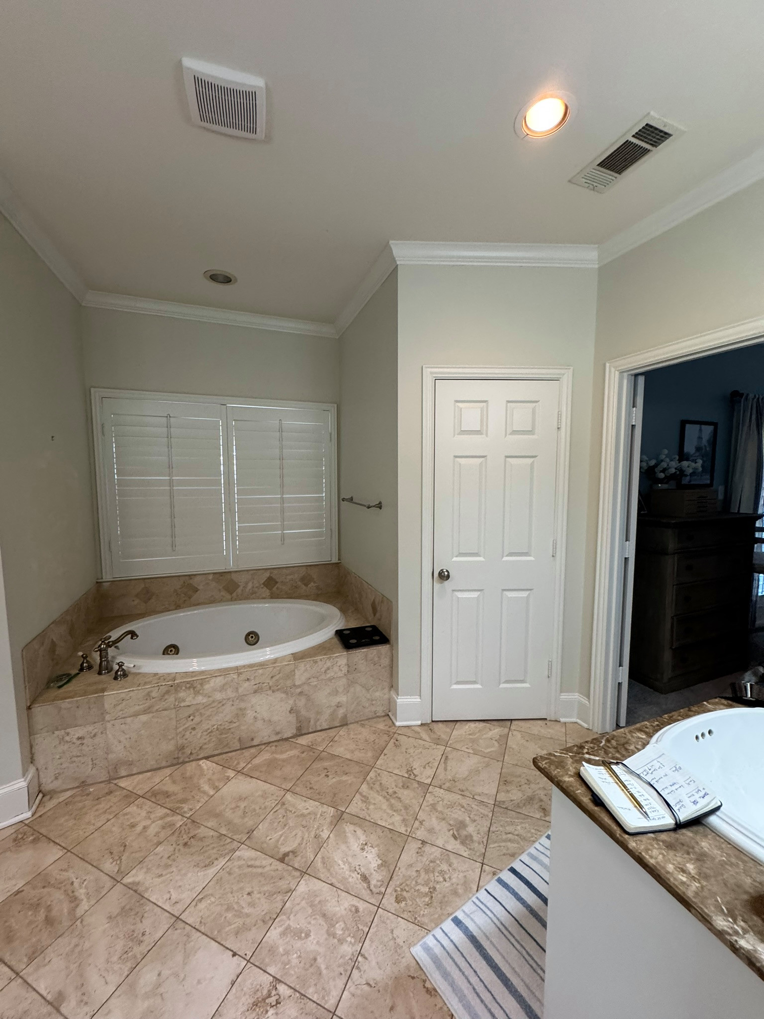 75124 - Lakewood Heights Bathroom Remodel - BEFORE, DURING and AFTER