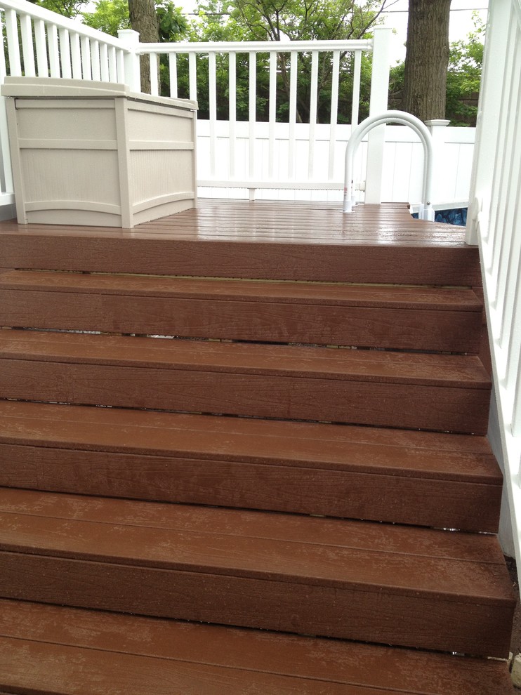 Example of a classic deck design in New York