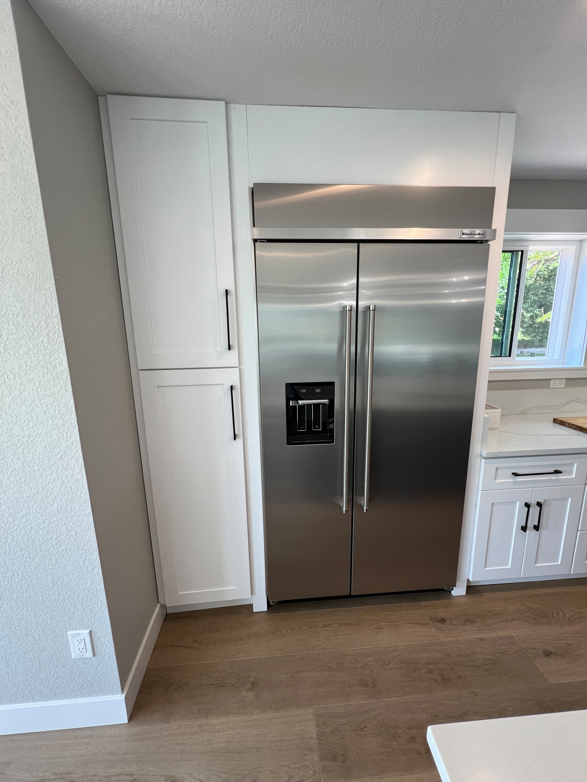Green Mountain Modern Kitchen