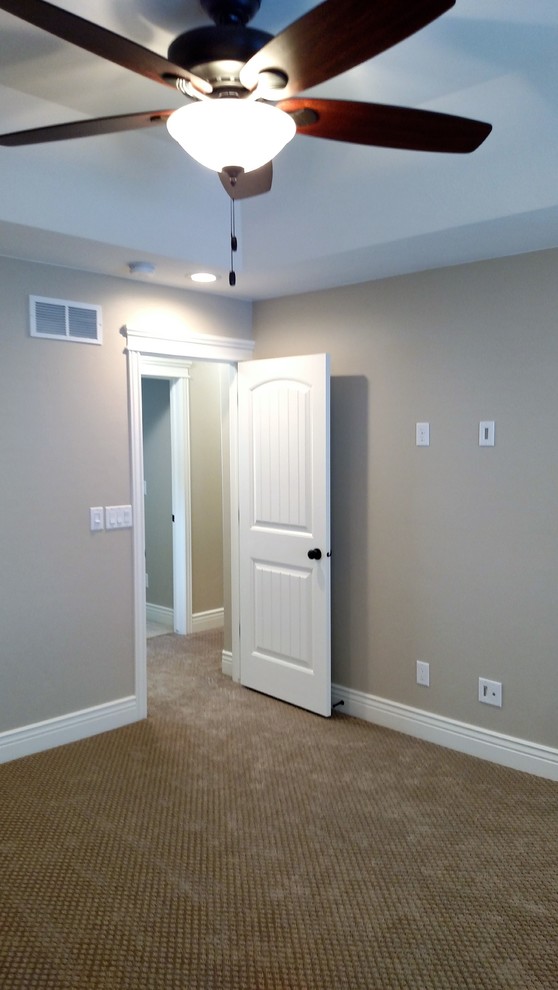 Bedroom - transitional bedroom idea
