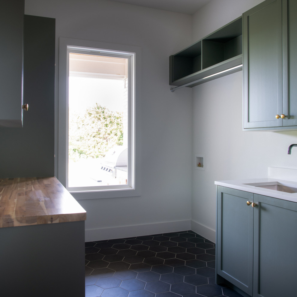 Forest Drive - Transitional - Laundry Room - Dallas - by Spruill Custom ...