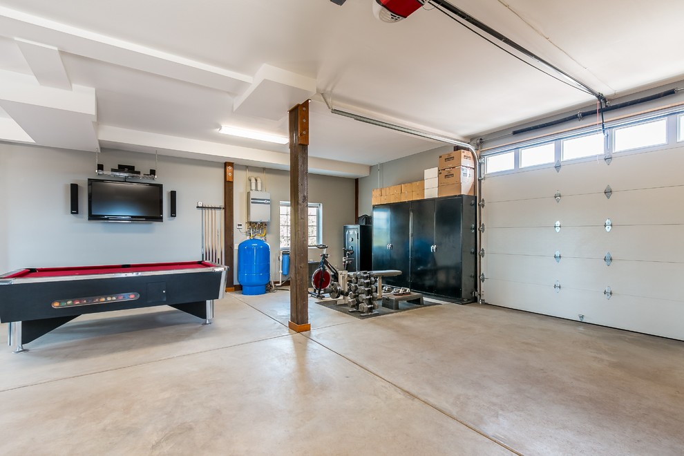 Inspiration for a modern garage in Seattle.