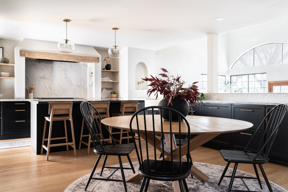 Transitional dining room photo in Columbus