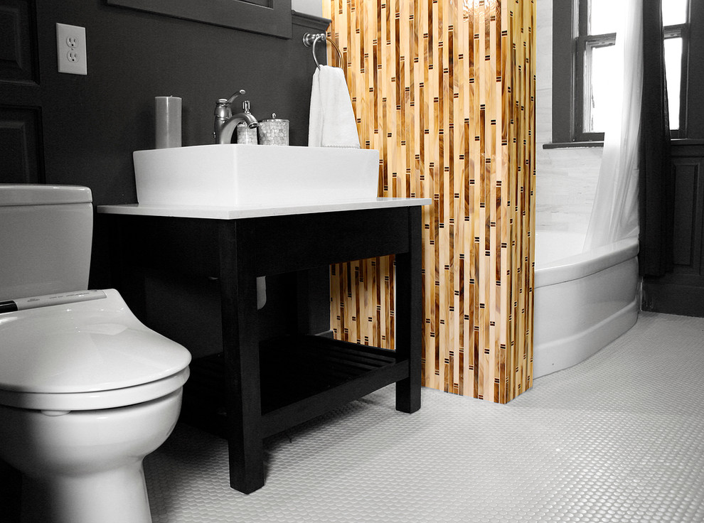 Inspiration for a mid-sized contemporary bathroom in New York.