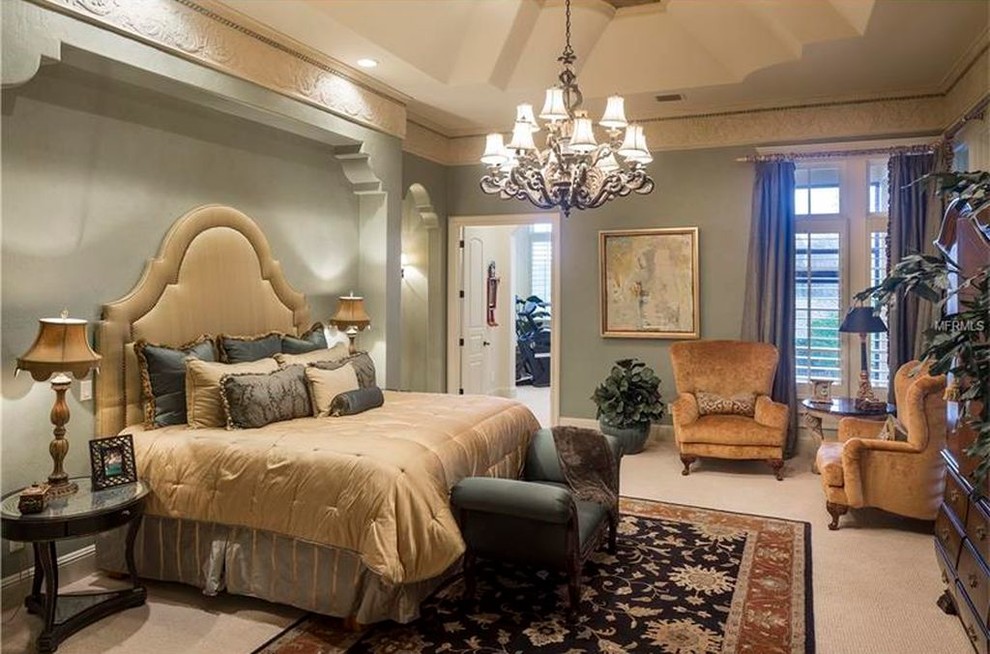 Photo of an expansive transitional bedroom in Orlando.