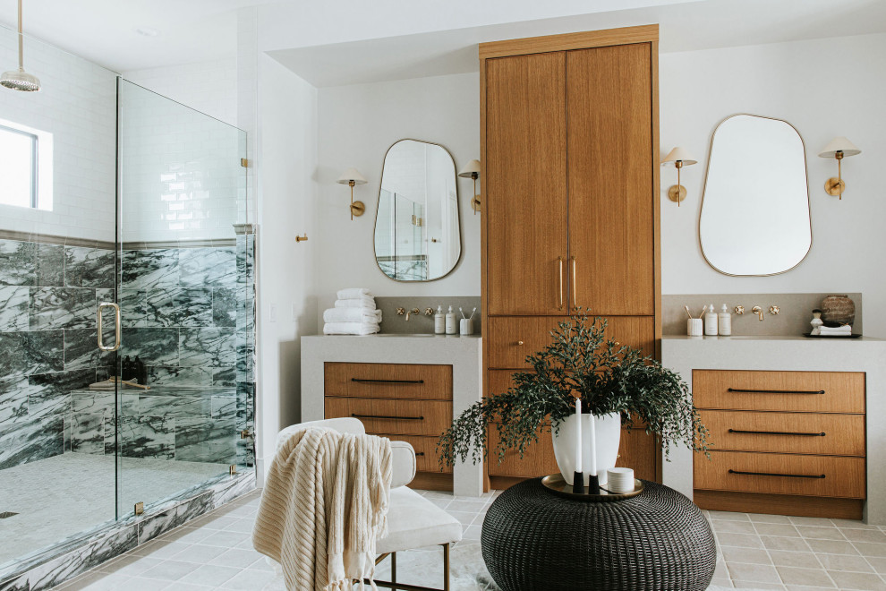 Inspiration for a transitional bathroom remodel in Phoenix