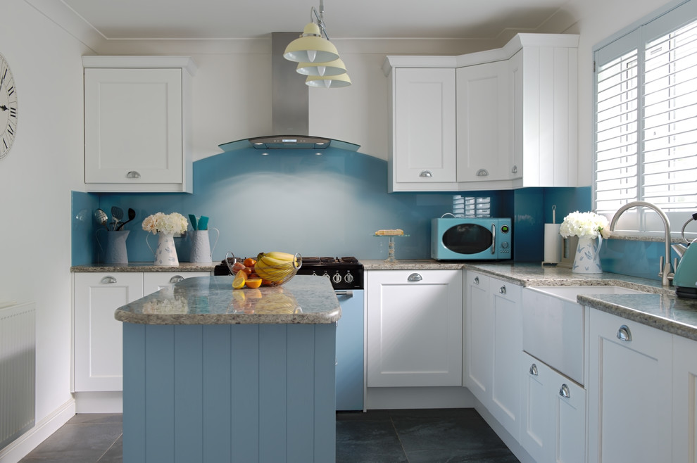 Design ideas for a mid-sized contemporary kitchen in Cornwall.