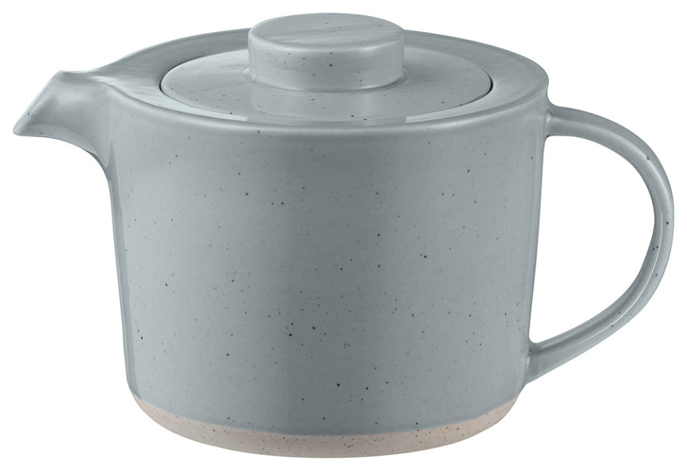 Sablo Teapot W/Filighter, 1 Liter Transitional Teapots by blomus
