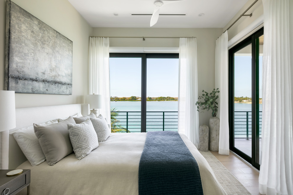 Inspiration for a coastal home design remodel in Tampa
