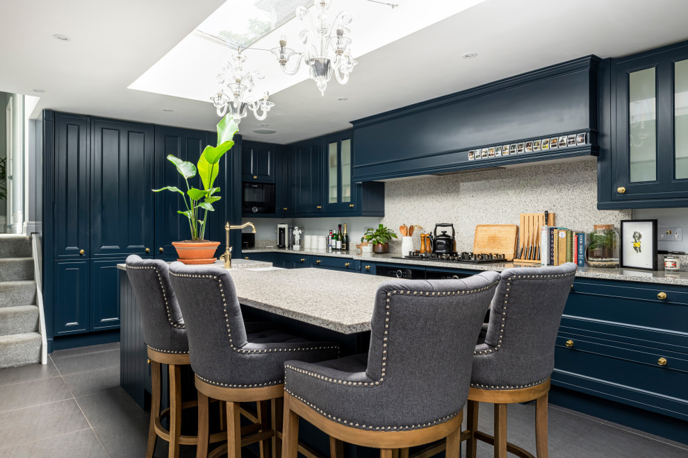 A rear extension in Kingston - Traditional - Kitchen - London - by Resi ...