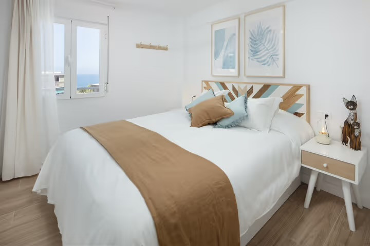 UN REFUGIO JUNTO AL MAR:  DISEÑO FUNCIONAL PARA EL TURISMO COSTERO