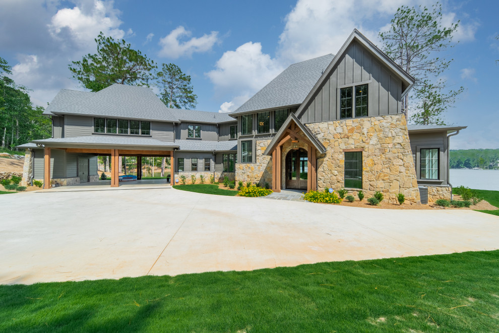 Inspiration for a transitional home design remodel in Birmingham