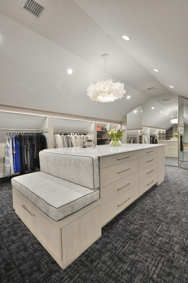 Walk-in Closet - Modern - Closet - New York - by AMI Design